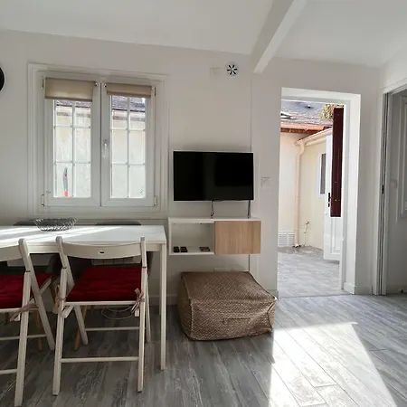 Charming 3-bedroom House With Terrace Near Paris * Antony