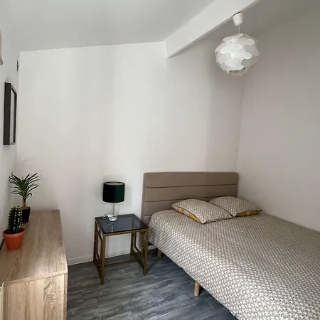 Charming 3-bedroom House With Terrace Near Paris Holiday home