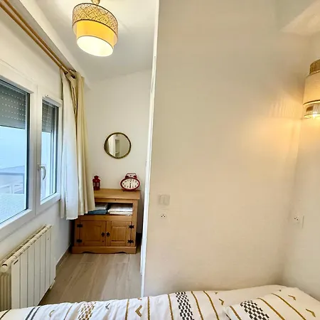 Charming 3-bedroom House With Terrace Near Paris בית נופש אנטוני